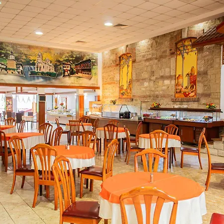 естрея резидънс и Св. Св. Константин и Елена