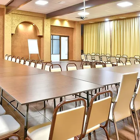 естрея резидънс и