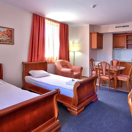 Hotel Estreya