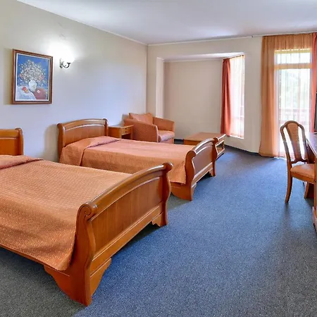 Estreya And Hotell