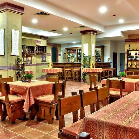 Hotel Estreya And 4*