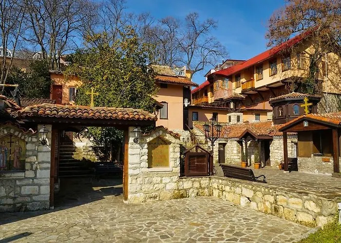 Hotel Estreya And Sf. Constantin și Elena