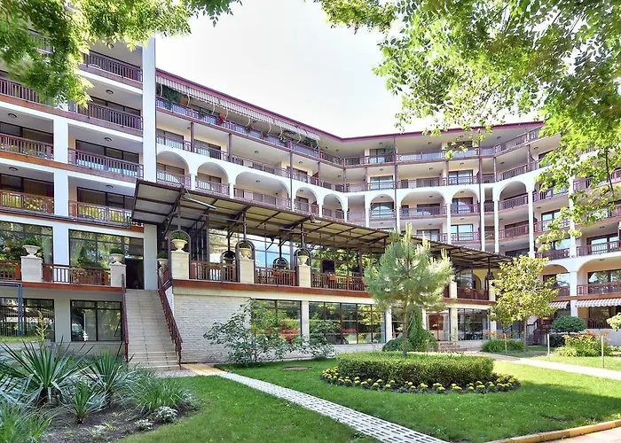 Hotel Estreya And Sf. Constantin și Elena